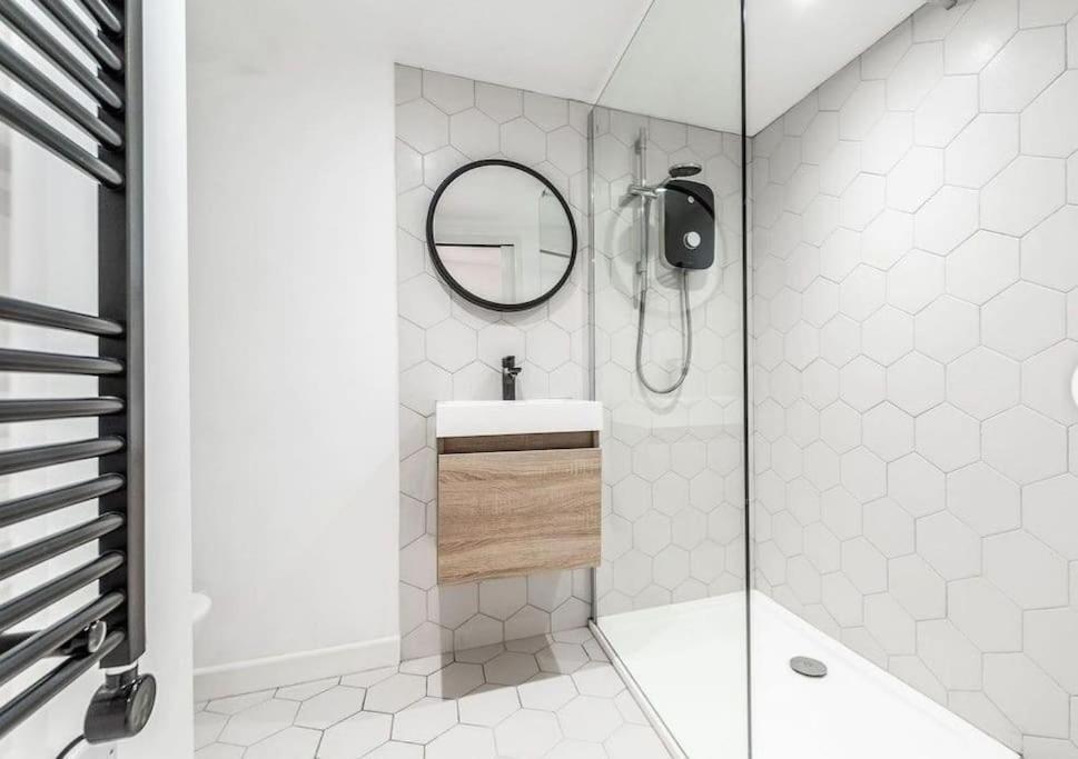 1 Bedroom Modern Duplex Southampton Eksteriør billede